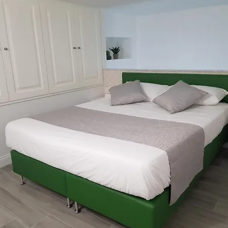 Apartment Duomo Platinum Naples