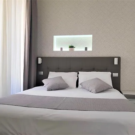 Duomo Platinum Apartment Naples
