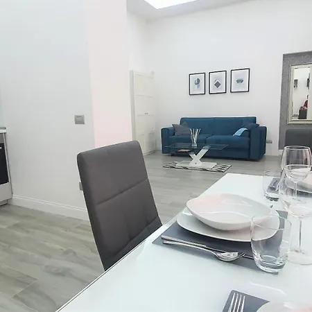 Duomo Platinum Apartment Naples
