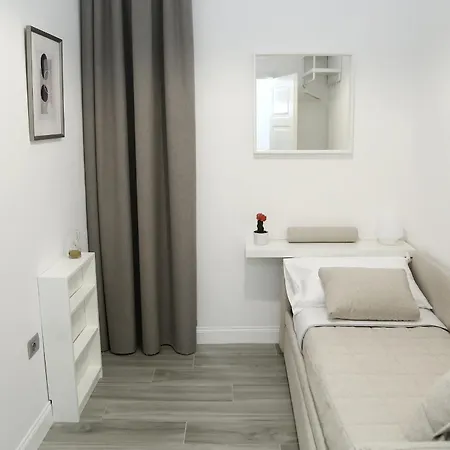 Apartment Duomo Platinum Naples