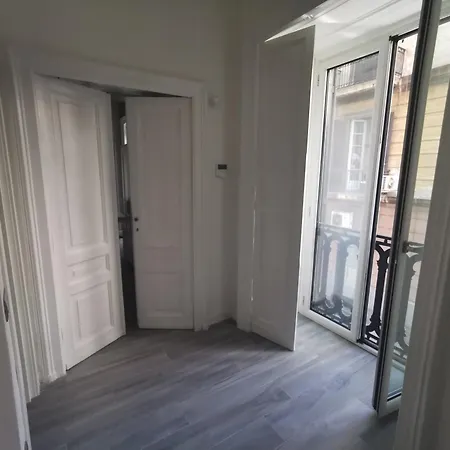 Duomo Platinum Apartment *