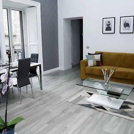 Duomo Platinum * نابولي