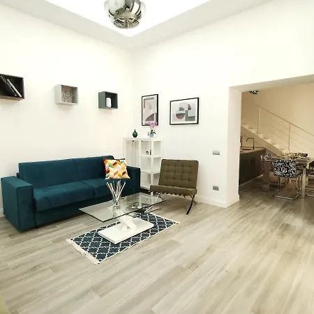 Duomo Platinum نابولي