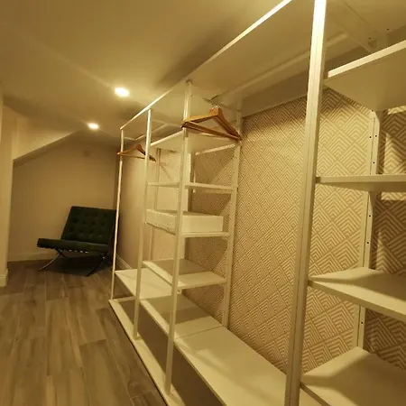 Duomo Platinum * نابولي