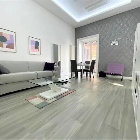 Duomo Platinum * نابولي