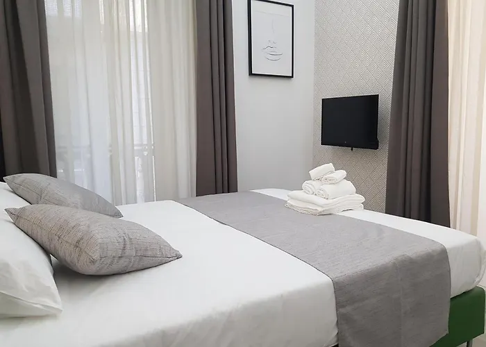 Duomo Platinum Apartment Naples